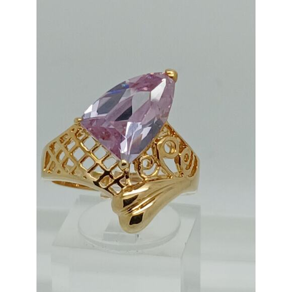 Vintage Gold EP Light Amethyst Sim Diamond 90's Bold CZ Cocktail Ring Size 8 - Picture 6 of 10
